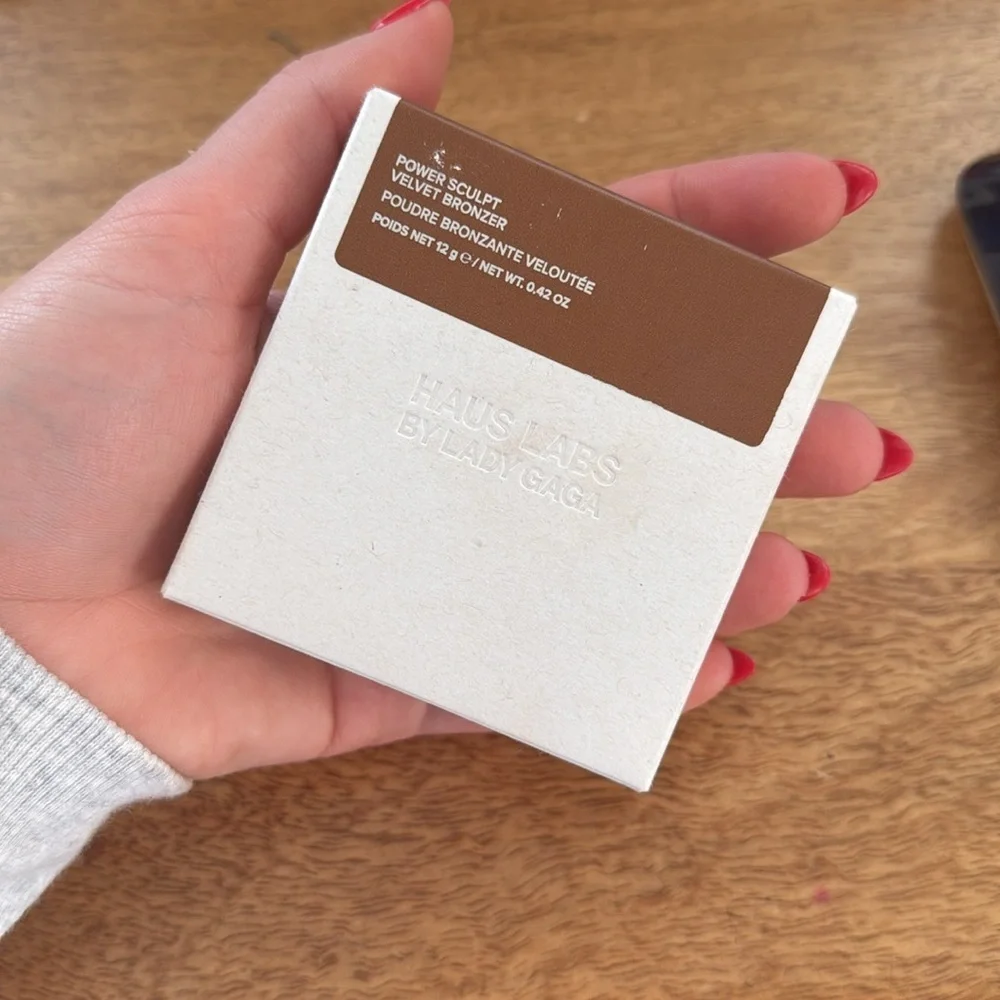 Haus Labs Power Sculpt Velvet Bronzer Medium